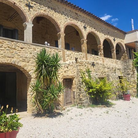 Bed and Breakfast Bastide De La Madeleine Pougnadoresse Esterno foto