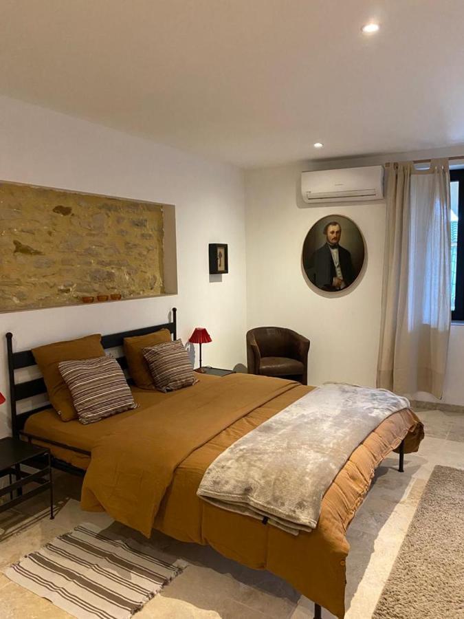 Bed and Breakfast Bastide De La Madeleine Pougnadoresse Esterno foto