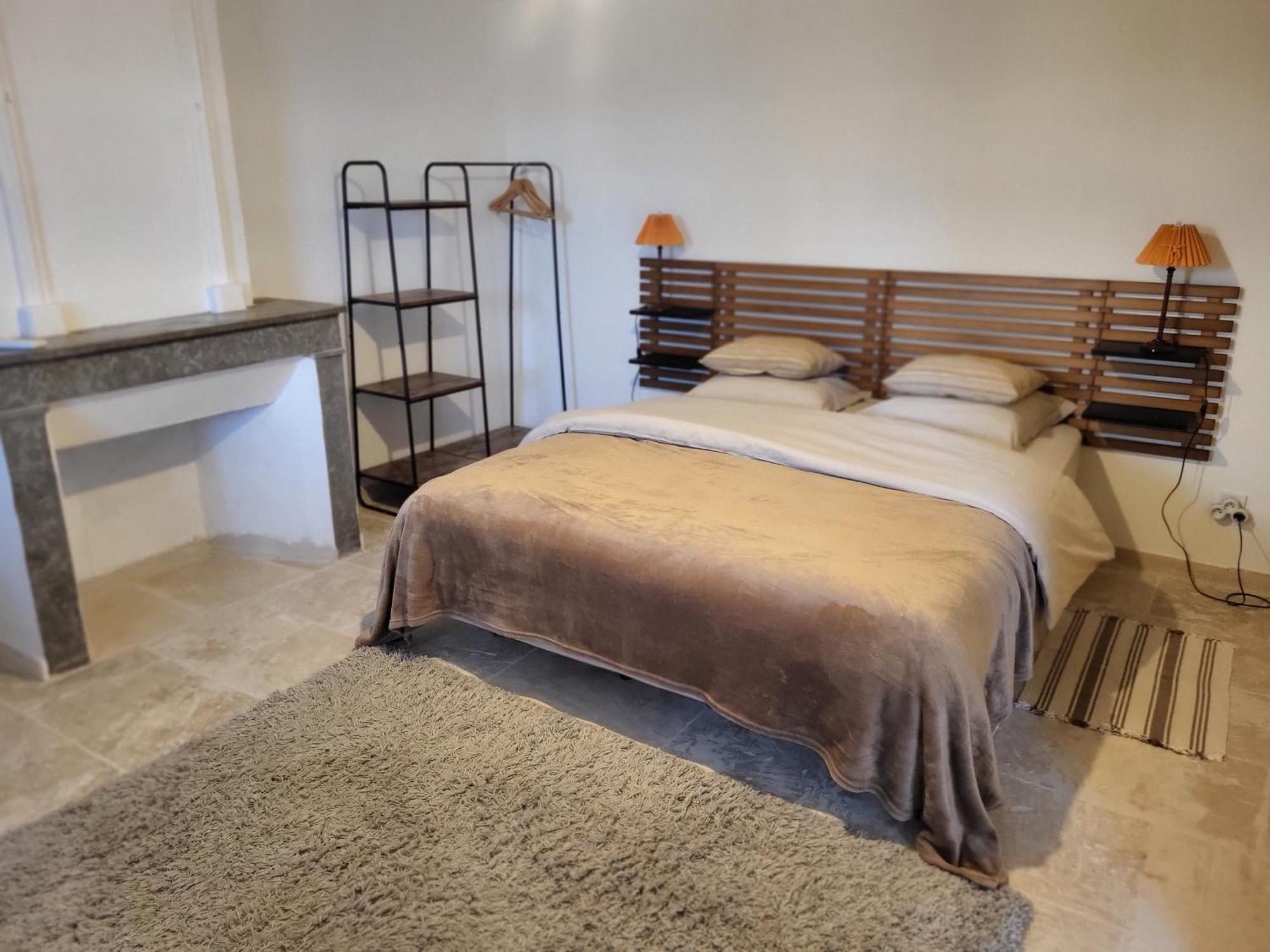 Bed and Breakfast Bastide De La Madeleine Pougnadoresse Camera foto
